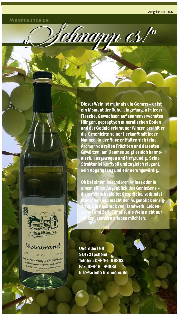 Trauben neben einer Flasche